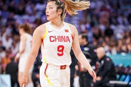 李梦二代出炉？1.78米力量型锋线连取MVP 16岁被李导立为绝对核心