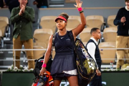 开云下载-两个赢家！斯瓦泰克地表最强 大坂直美强势归来