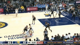 满弓隔扣完成29队扣篮收集 莫兰特：生涯最佳一扣！